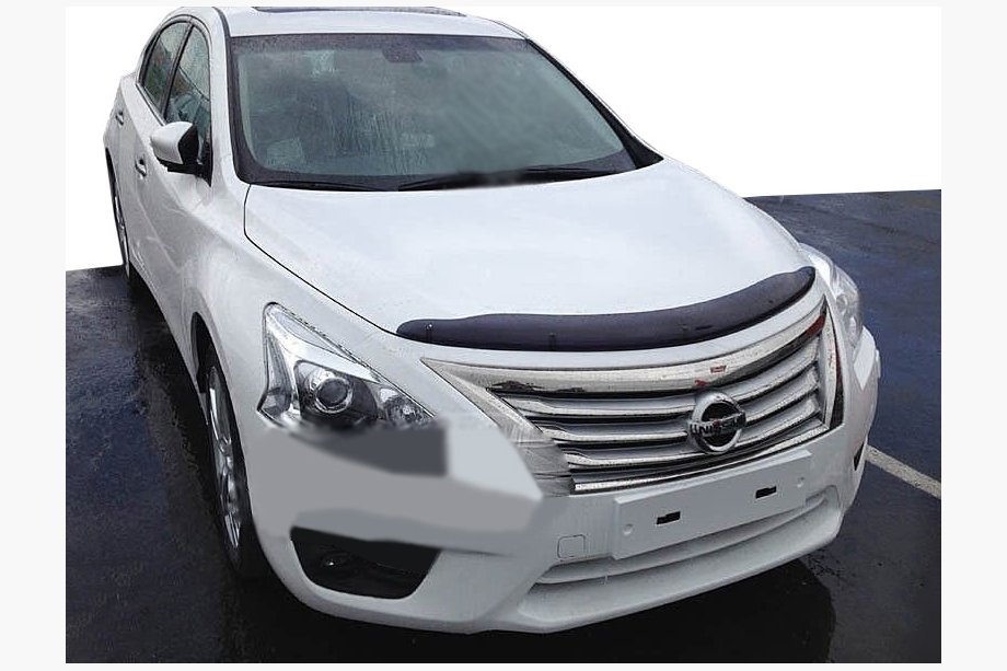 Nissan Teana 2014- Deflektor maski 2013+ (SIM) Image
