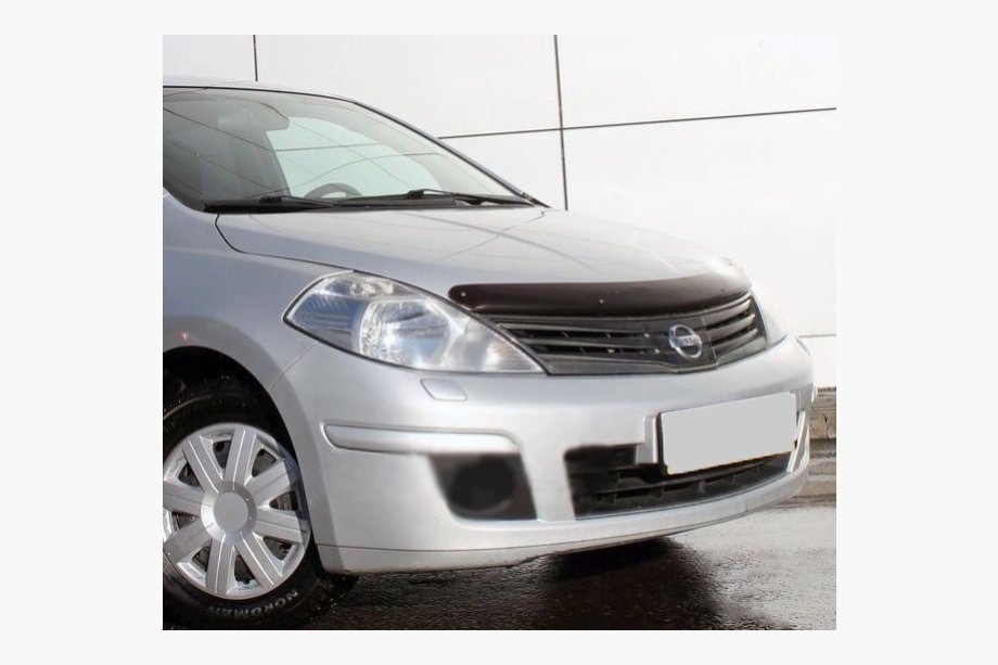 Nissan Tiida 2004-2011 Deflektor maski (SIM) Image