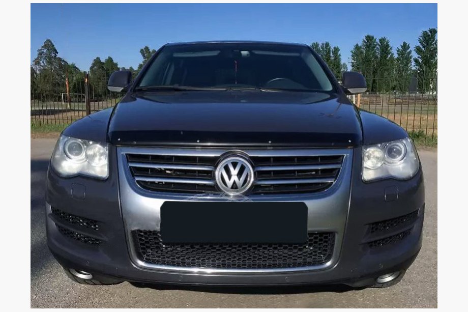 Volkswagen Touareg 2002–2010 Deflektor maski (SIM) Image