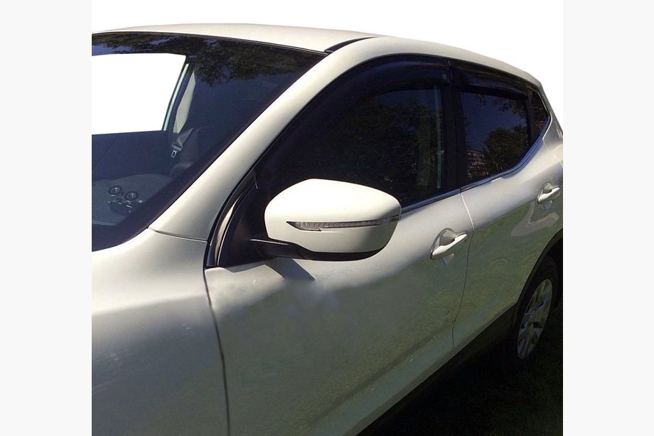 Nissan Qashqai 2014-2021 Deflektory Okien (4szt, SIM) Image