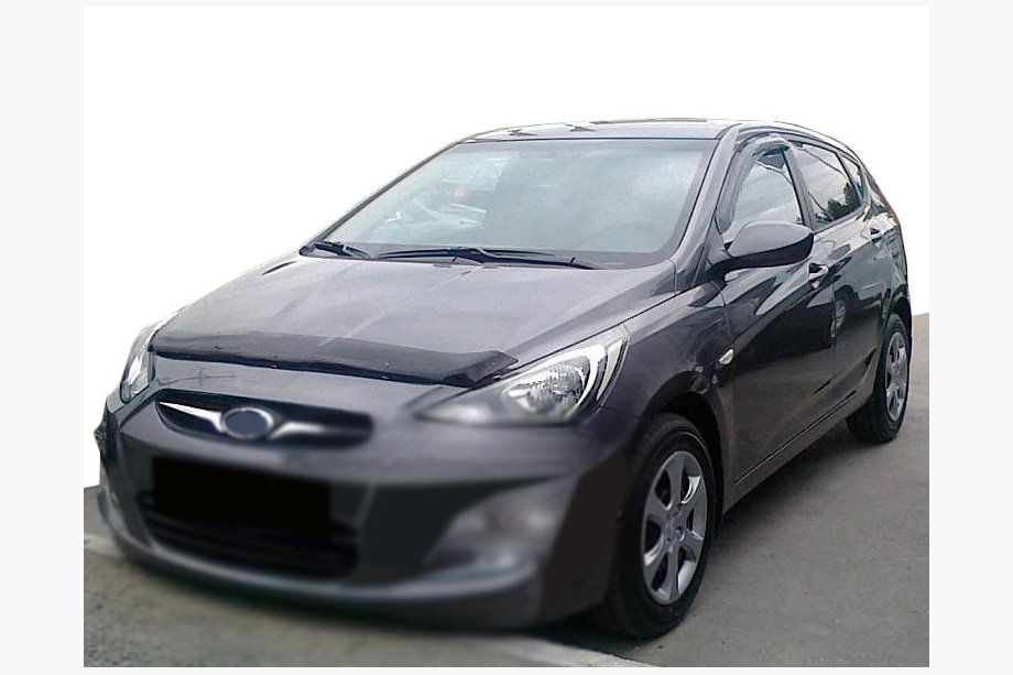 Hyundai Accent 2011-2017 Deflektor maski 2010-2014 (SIM) Image