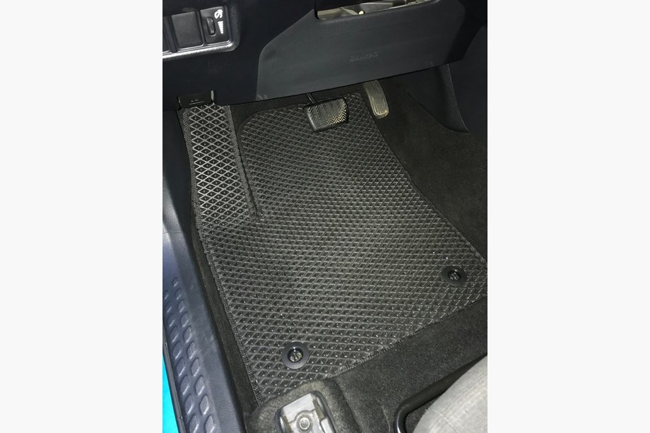 Toyota C-HR 2016-2023 Dywaniki EVA (czarne) Image