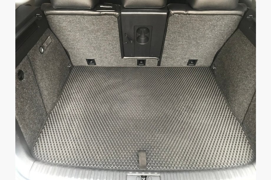 Volkswagen Tiguan 2007-2016 Dywanik bagażnika (EVA, Czarny) Image