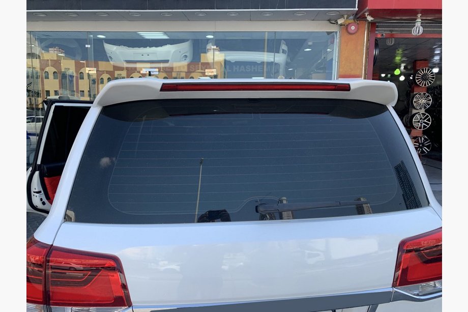 Toyota Land Cruiser 200 2007-2021 Spoiler LED (2016-2021) Zdjęcia 3
