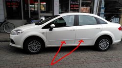 Fiat Linea 2006-2018 Plastikowe listwy drzwiowe (Komplet) zdjęcia 1