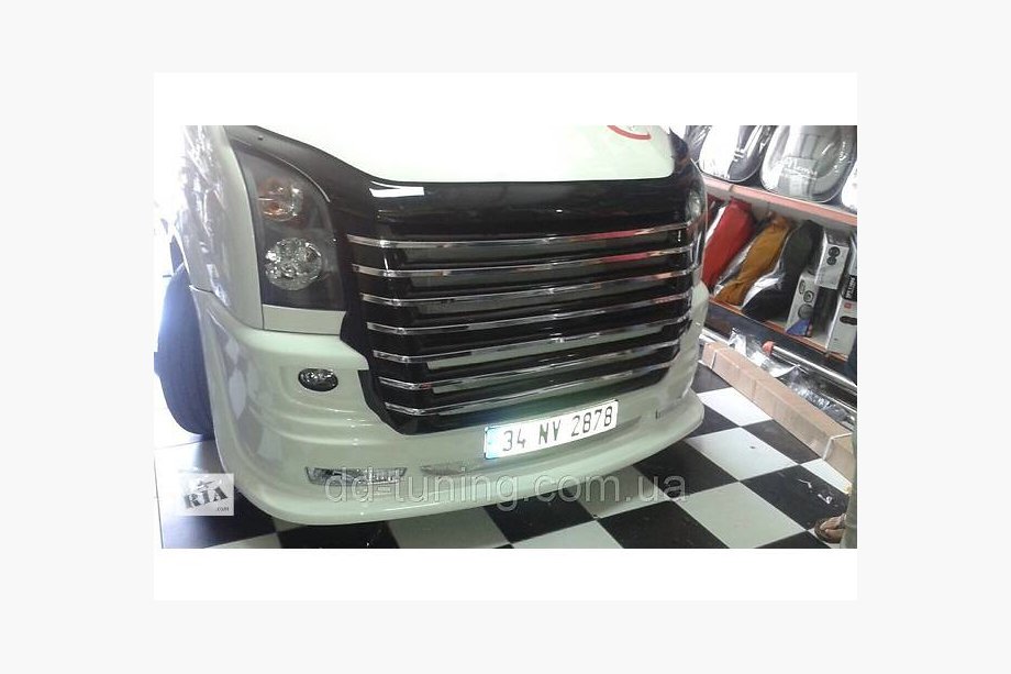 Volkswagen Crafter 2006-2016 Zderzak przedni 2012↗ (styl USA, do lakierowania) Image