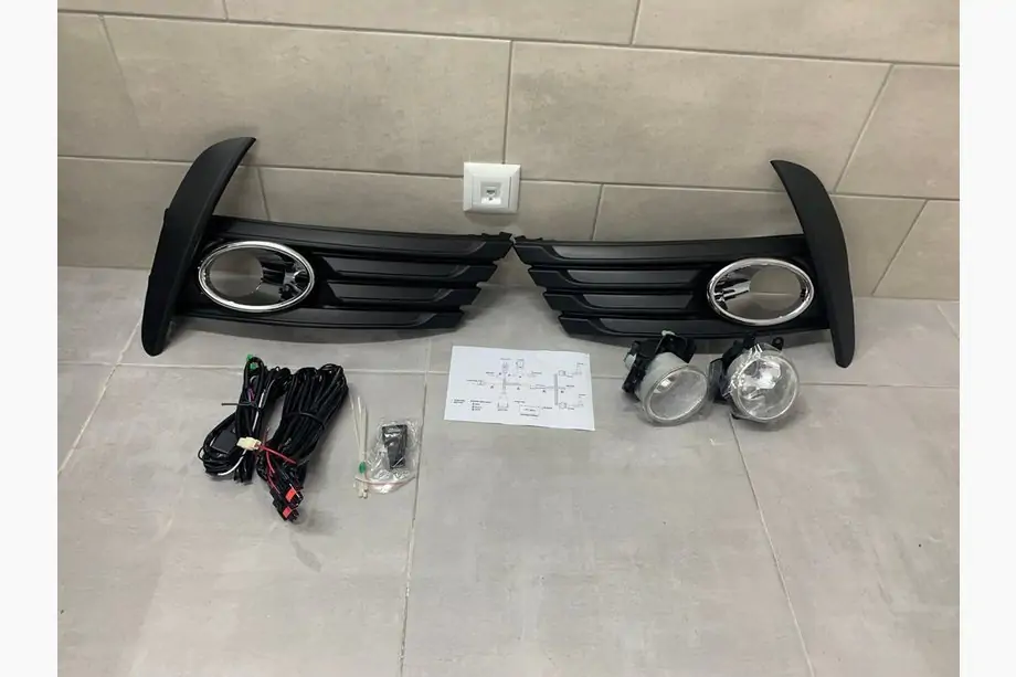 Toyota Corolla 2013-2019 Światła Przeciwmgielne 2017-2019 (Halogenowe) Zdjęcia 1
