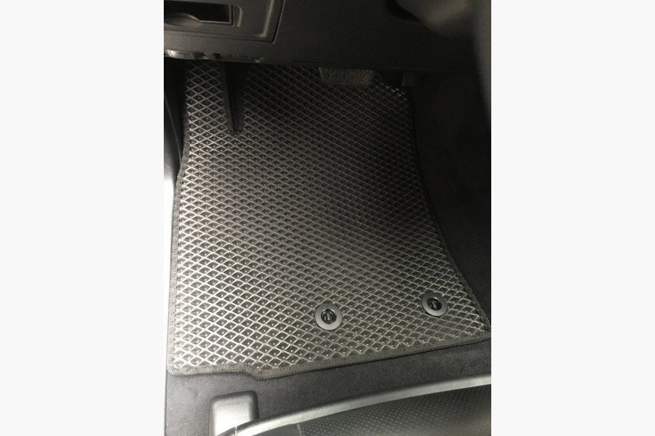 Lexus LX570/450d 2008-2022 Dywaniki EVA (2012-2021, czarne) Image