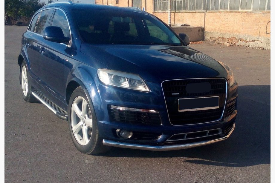 Audi Q7 2005-2015 Progi Boczne Line (2 szt., Aluminium) Image