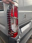 Fiat Ducato 2006-2025 Nakładki na lampy tylne z wygięciem (2014+, 2 szt, plastik) zdjęcia 5