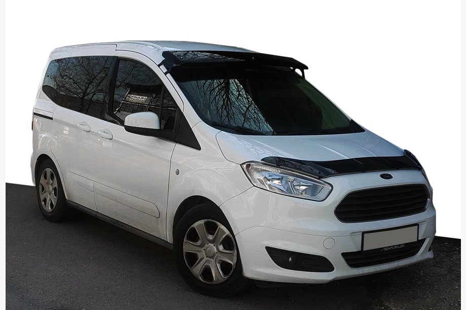 Ford Courier 2014-2023 Daszek na szybę przednią (czarny połysk, 5mm) Image