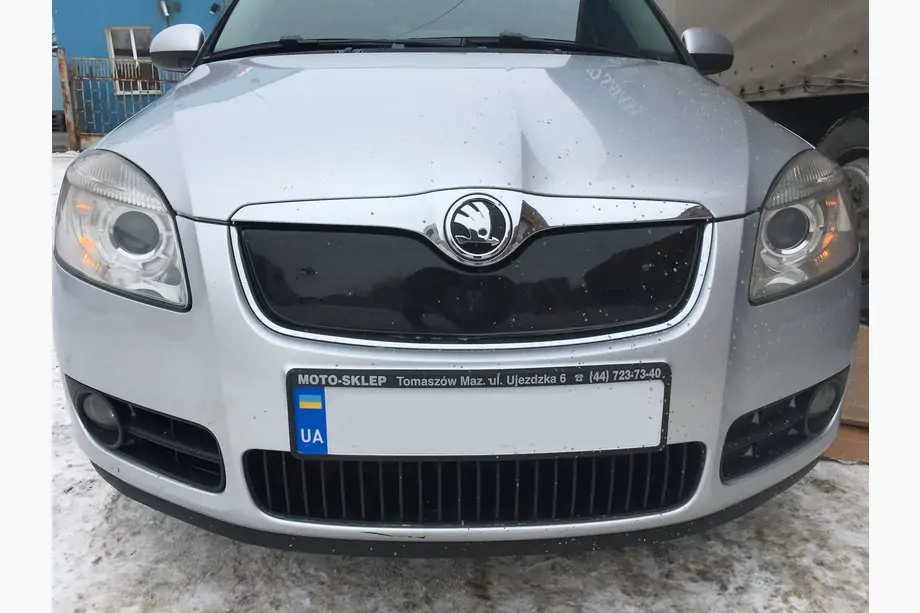 Skoda Fabia 2007-2014 Zimowa osłona na grill (2007-2010, górna) Image