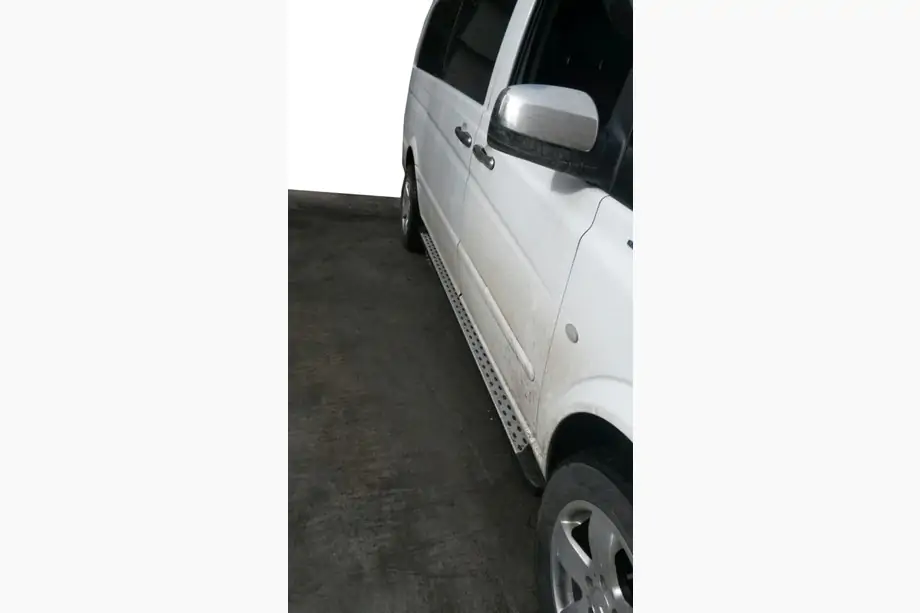 Mercedes Vito W639 2004-2014 Progi Boczné DOT-Line (2 szt., Aluminium) Image