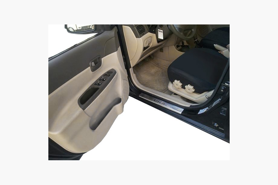 Hyundai Accent 2006-2010 Nakładki progowe stal nierdzewna Carmos V1 (4 szt.) Zdjęcia 2