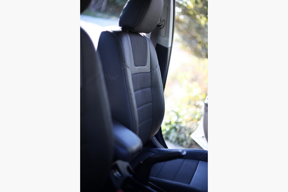 Mitsubishi Lancer X 2008- Pokrowce Samochodowe SoyuzAuto Dynamic Image