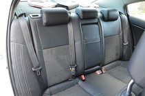 Toyota Avensis 2009-2018 Pokrowce Samochodowe (Skóra Syntetyczna, Zamiennik Alcantary) zdjęcia 3