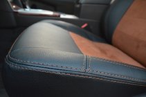 Toyota Camry 2011–2017 Pokrowce Samochodowe (Skóra Syntetyczna i Zamiennik Alcantary, Elite) zdjęcia 7