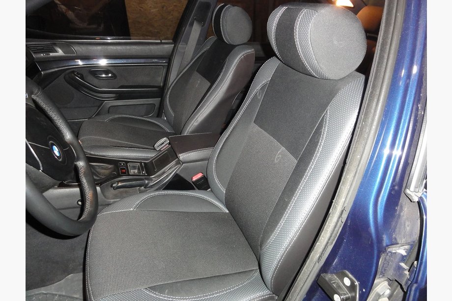 BMW 5 Series E39 1996-2003 Pokrowce Samochodowe (Skóra Syntetyczna↗Tkanina, Premium) Image