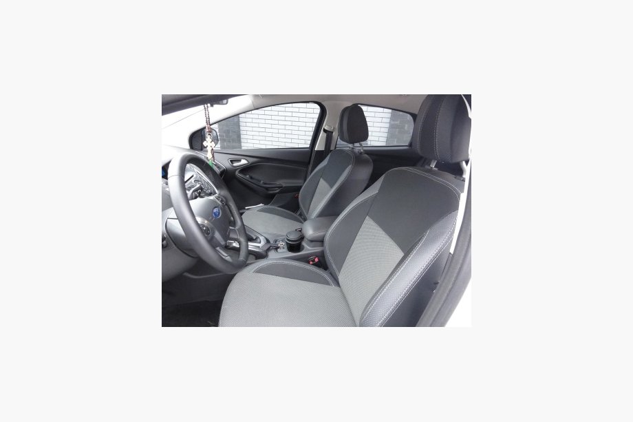 Ford Focus III 2011-2017 Dedykowane pokrowce z ekoskóry Brothers Premium Image
