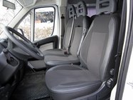Renault Trafic 2015- Pokrowce Samochodowe (Tkanina + Skóra Syntetyczna, Premium) Przednie fotele (2+1) zdjęcia 1
