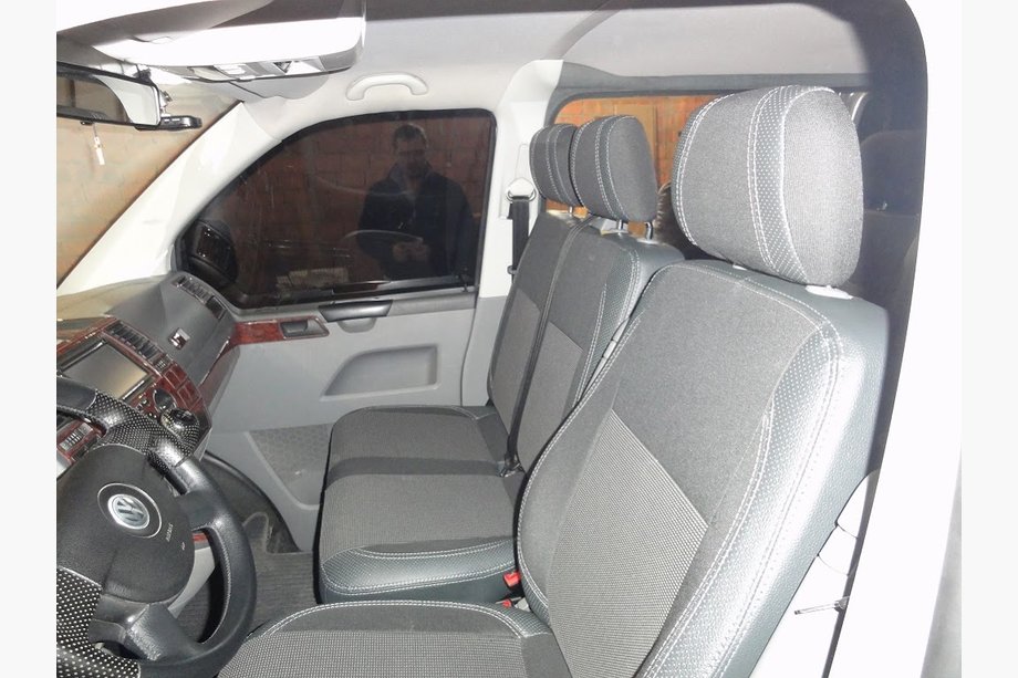 Volkswagen T5 2010-2015 Pokrowce Samochodowe (Skóra Syntetyczna↗Tkanina, Premium) Przednie fotele (2↗1) Zdjęcia 2