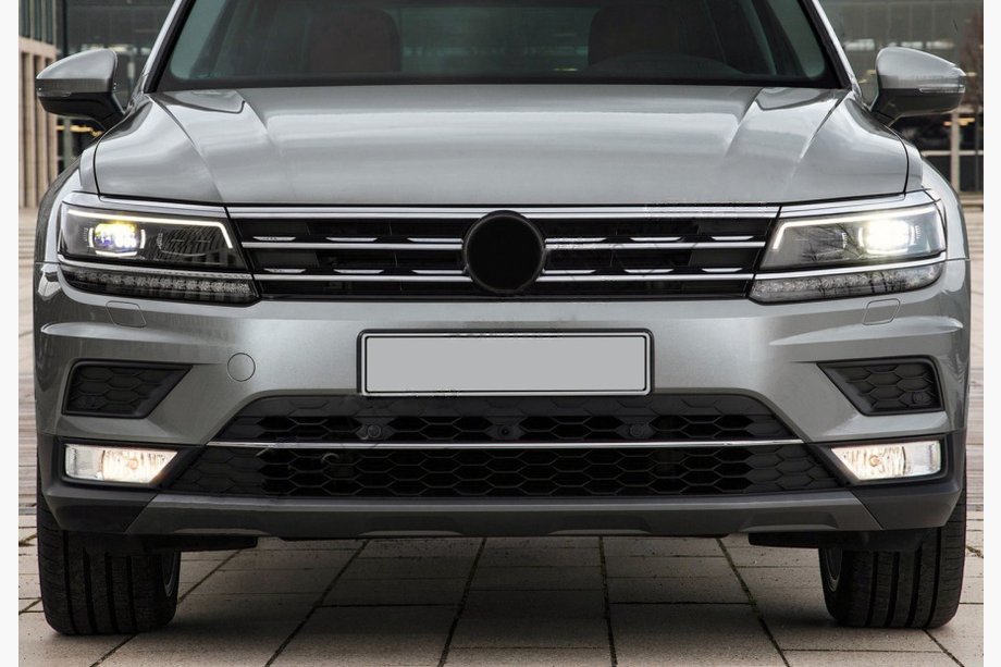 Volkswagen Tiguan 2016-2023 Nakładka na przedni zderzak 2016-2020 (stal nierdzewna) Image