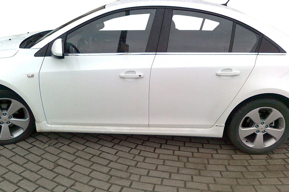 Chevrolet Cruze 2009–2015 Progi Tuningowe SD (Meliset, do lakierowania) Image