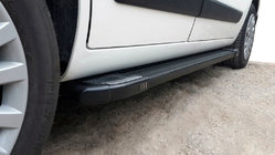 Fiat Fiorino/Qubo 2008-2024 Progi Boczné Rainbow Black (2 szt, Profil Aluminiowy) zdjęcia 2