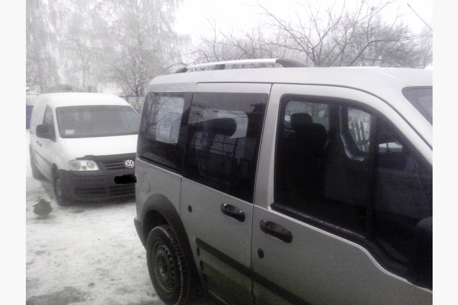 Ford Connect 2002–2006 Relingi Dachowe Chromowane Zdjęcia 4