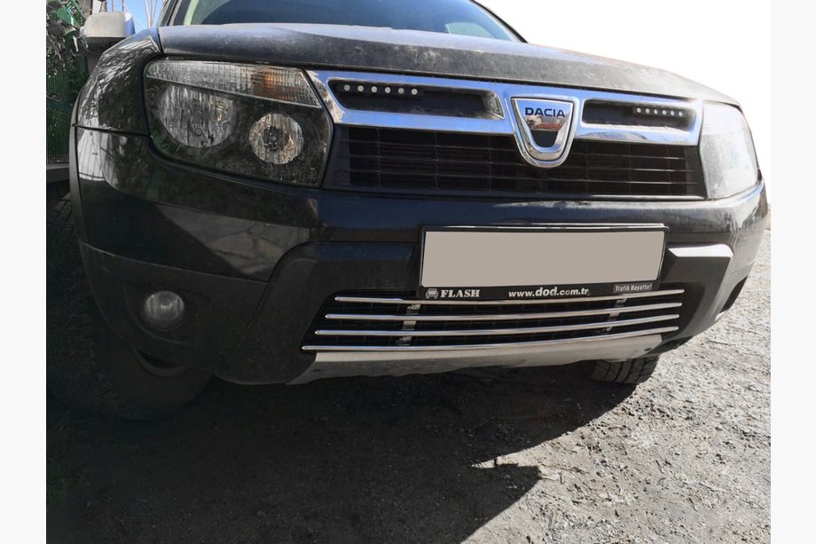 Renault Duster 2008–2017 Dolna kratka jednoczęściowa ze stali nierdzewnej Image