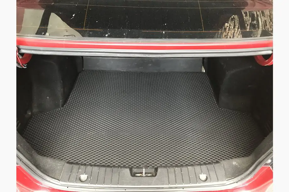 Chevrolet Aveo T200 2002-2008 Dywanik bagażnika (EVA, Czarny) Image