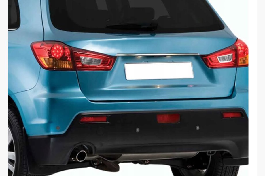 Mitsubishi ASX 2010-2023 Listwa chromowana nad tablicą rejestracyjną (stal nierdzewna) Image