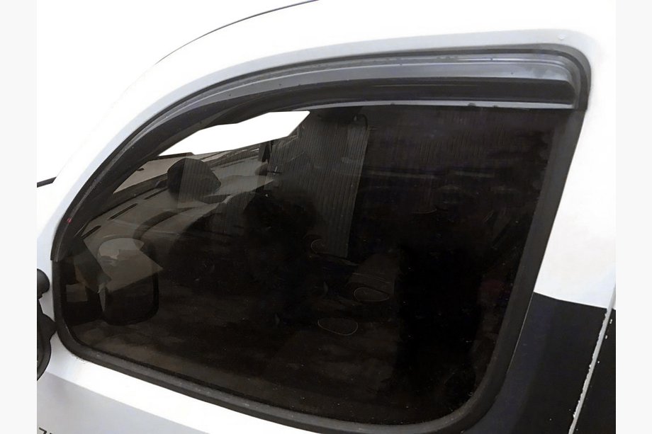 Fiat Doblo I 2005-2010 Deflektory Okien (2 szt, DDU) Image