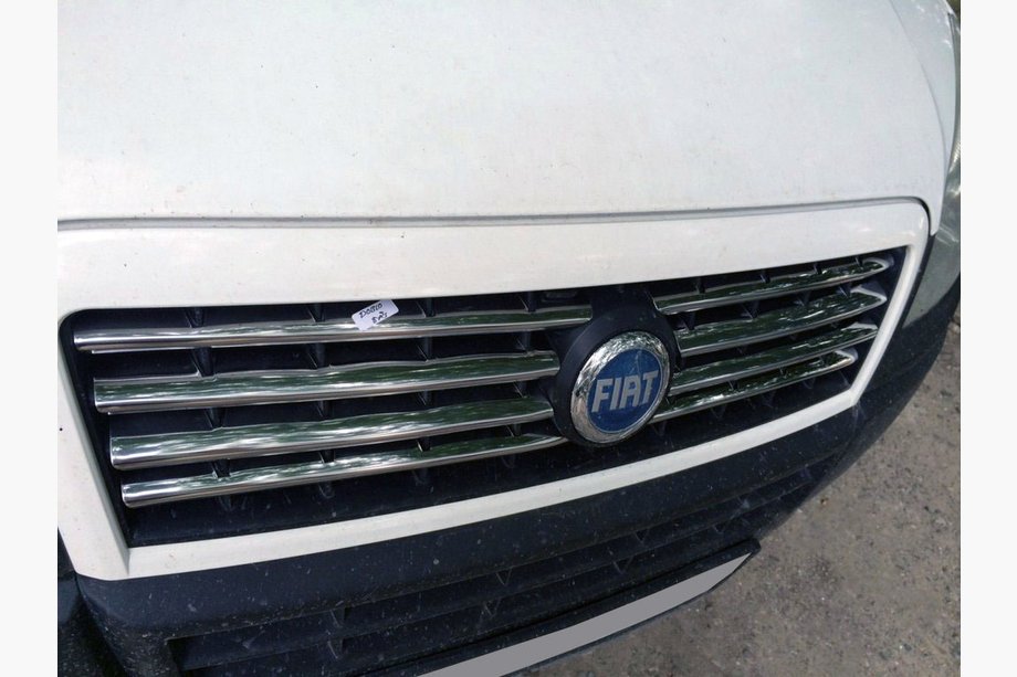 Fiat Doblo I 2005-2010 Nakładki na grill chromowane (8 szt., stal nierdzewna) Image