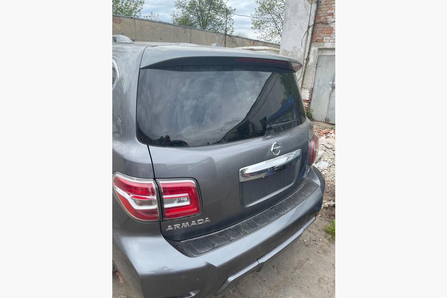 Nissan Armada 2016-2024 Pokrywa bagażnika (Oryginał 2019) Image