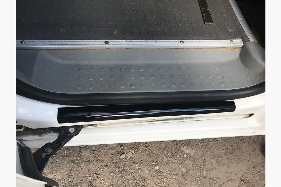 Volkswagen Caddy 2015-2020 Nakładki progowe (tworzywo ABS) 4 szt, Połysk Zdjęcia 3