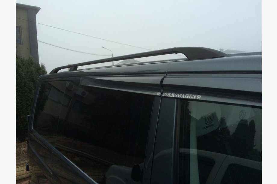 Volkswagen T5 2010-2015 Relingi Dachowe Czarne Krótka baza, metalowe nóżki Zdjęcia 3