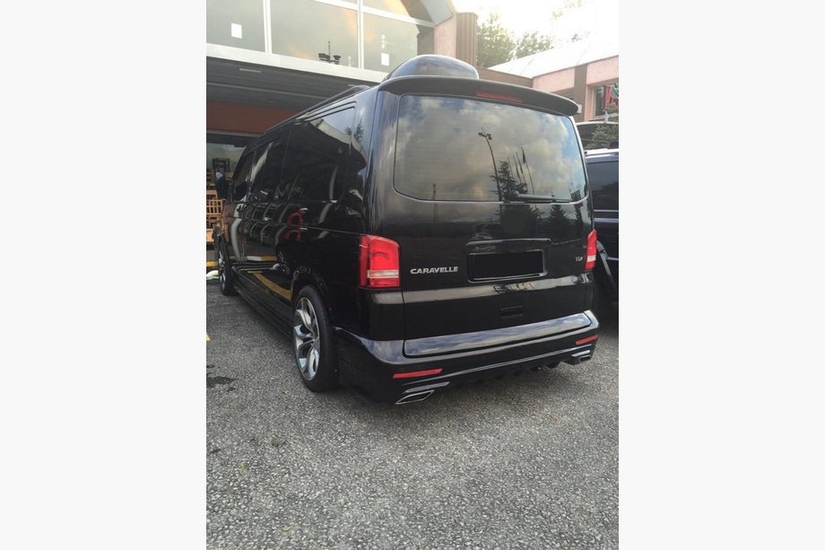 Volkswagen T5 Caravelle 2004-2010 Tylna dolna nakładka Sport 2 (zagruntowana do lakierowania) Zdjęcia 5
