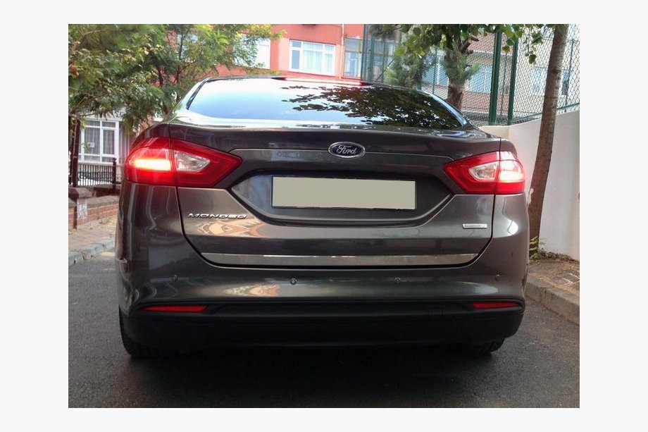 Ford Fusion 2012-2020 Listwa bagażnika stal nierdzewna Image