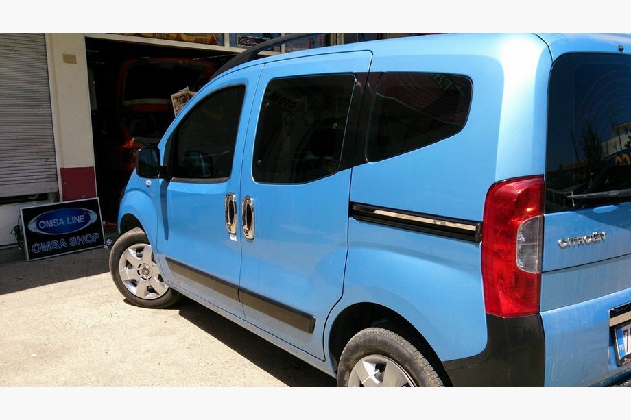 Fiat Fiorino/Qubo 2008-2024 Listwy ze stali nierdzewnej na drzwi przesuwne (2 szt.) OmsaLine - Włoska Stal Nierdzewna Zdjęcia 2