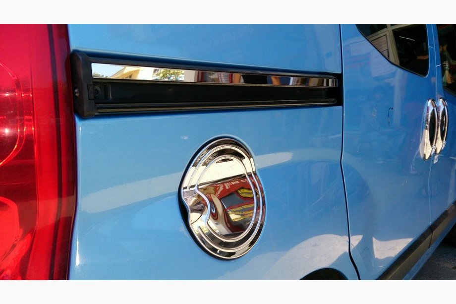 Fiat Fiorino/Qubo 2008-2024 Listwy ze stali nierdzewnej na drzwi przesuwne (2 szt.) OmsaLine - Włoska Stal Nierdzewna Zdjęcia 3