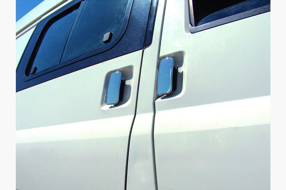 Ford Transit 2000–2014 Nakładki na Klamek Omsa 4-drzwiowe Stal Nierdzewna Image