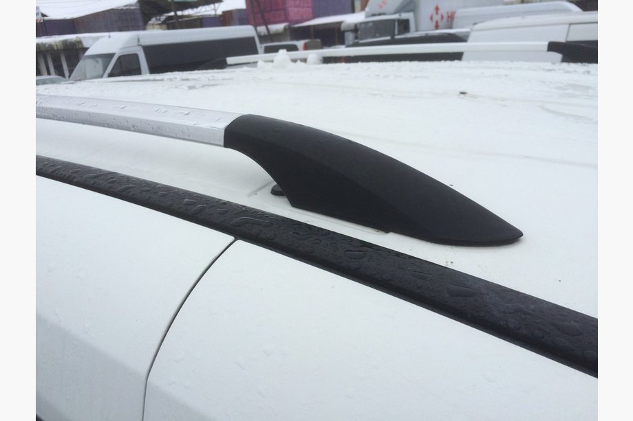 Fiat Doblo II 2010-2022 Relingi Dachowe Chromowane Standard, plastikowe stopki Zdjęcia 3
