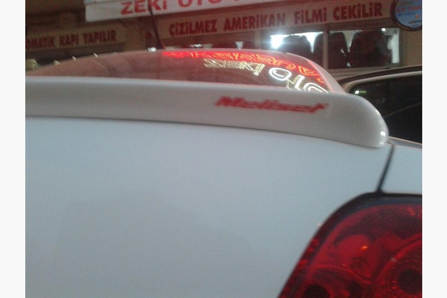 Fiat Linea 2006-2018 Spojler tylny 1-częściowy (zagruntowany do lakierowania) Zdjęcia 4