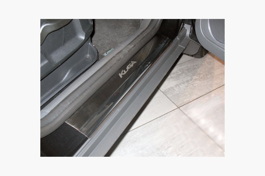 Ford Kuga 2008-2013 Nakładki progowe Nataniko (4 szt., stal nierdzewna) Premium - Taśma 3M, 0.8mm Image