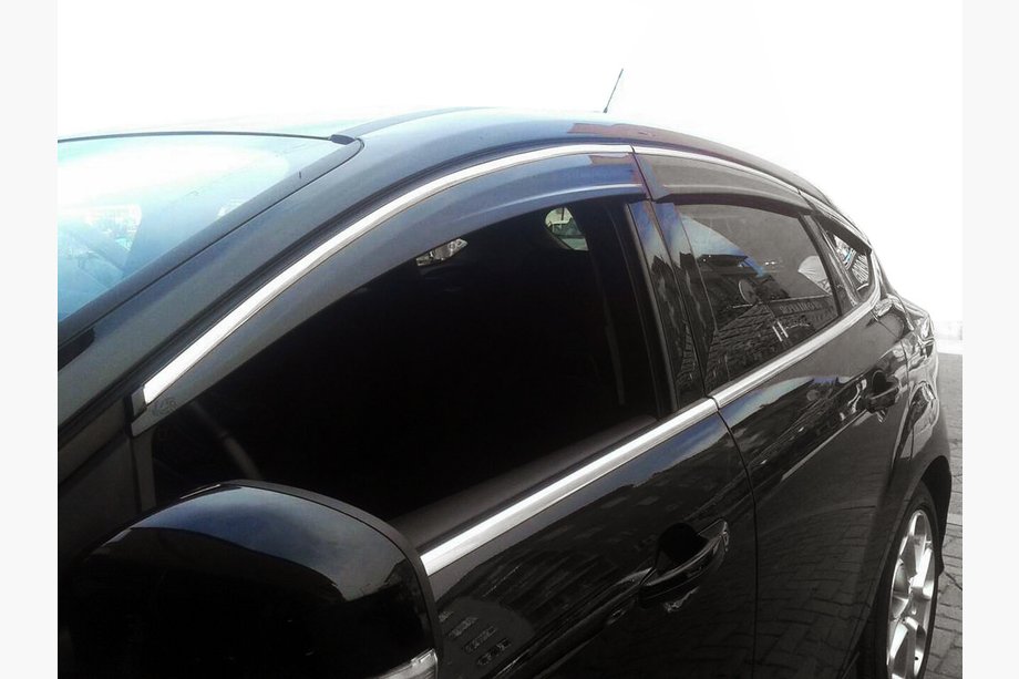 Ford Focus III 2011-2017 Chromowane owiewki szyb (6 szt., Sunflex) Kombi Image