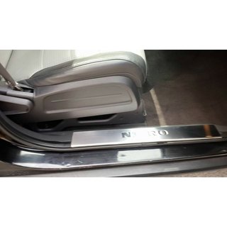 Nakładki progowe Carmos na górną część (stal nierdzewna) Dodge Nitro 2006-2011 zdjęcia 3