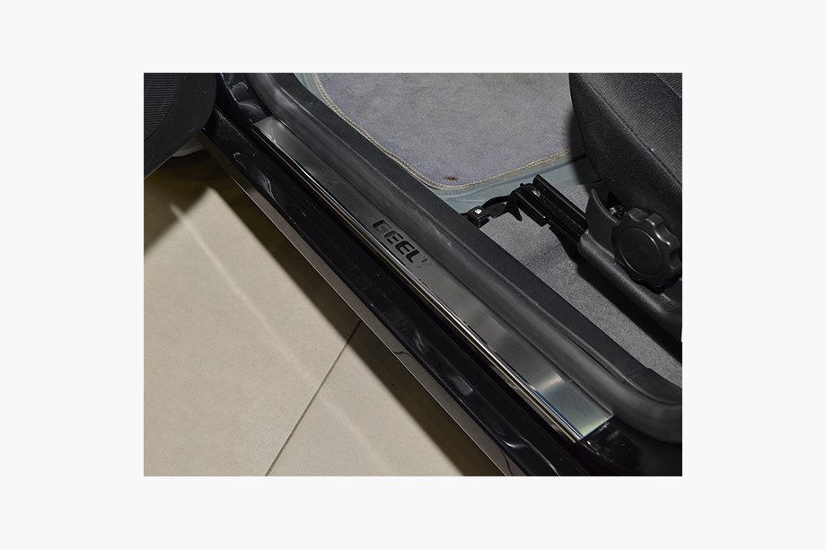 Geely CK-2 2008-2016 Nakładki progowe Natanika Premium ze stali nierdzewnej (4 szt.) Image