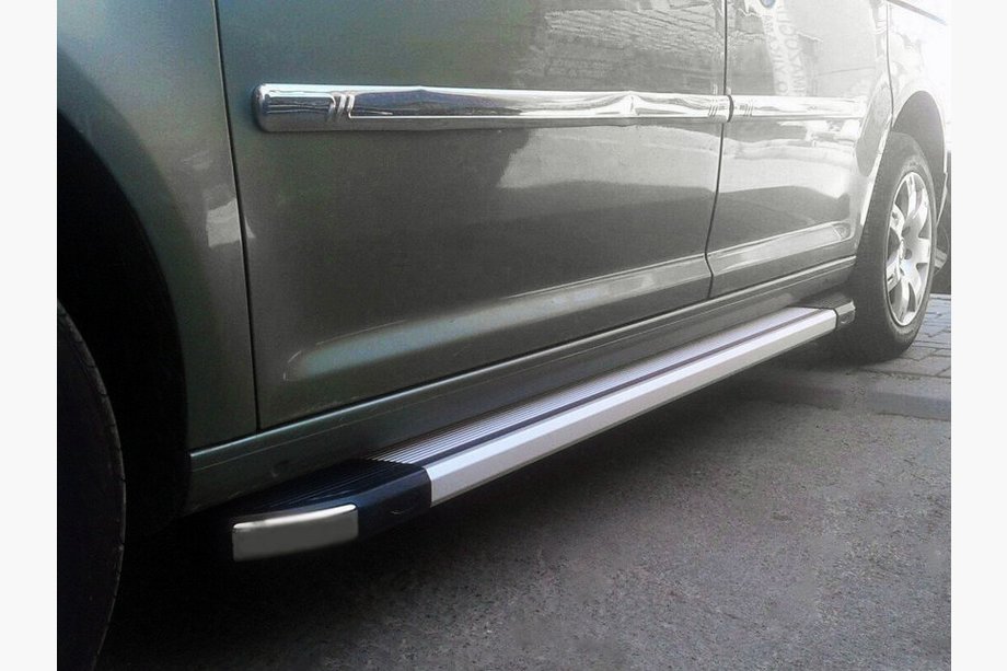 Volkswagen Caddy 2010-2015 Progi Boczné Rainbow (2 szt., Aluminium) Image