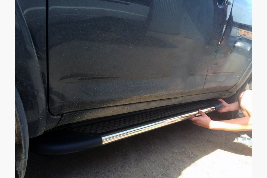 Toyota Rav 4 2006-2013 Progi boczne Maydos V1 old (2 szt., Aluminium ↗ Stal nierdzewna) Image